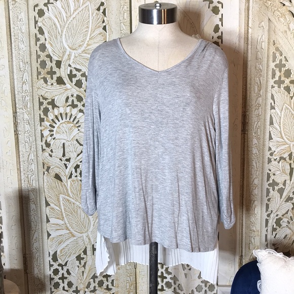 Cha Cha vente brand new without tags womans PS gray and white shirt - Picture 3 of 5